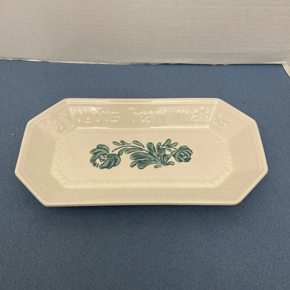Pfaltzgraff Yorktowne Bread Tray 